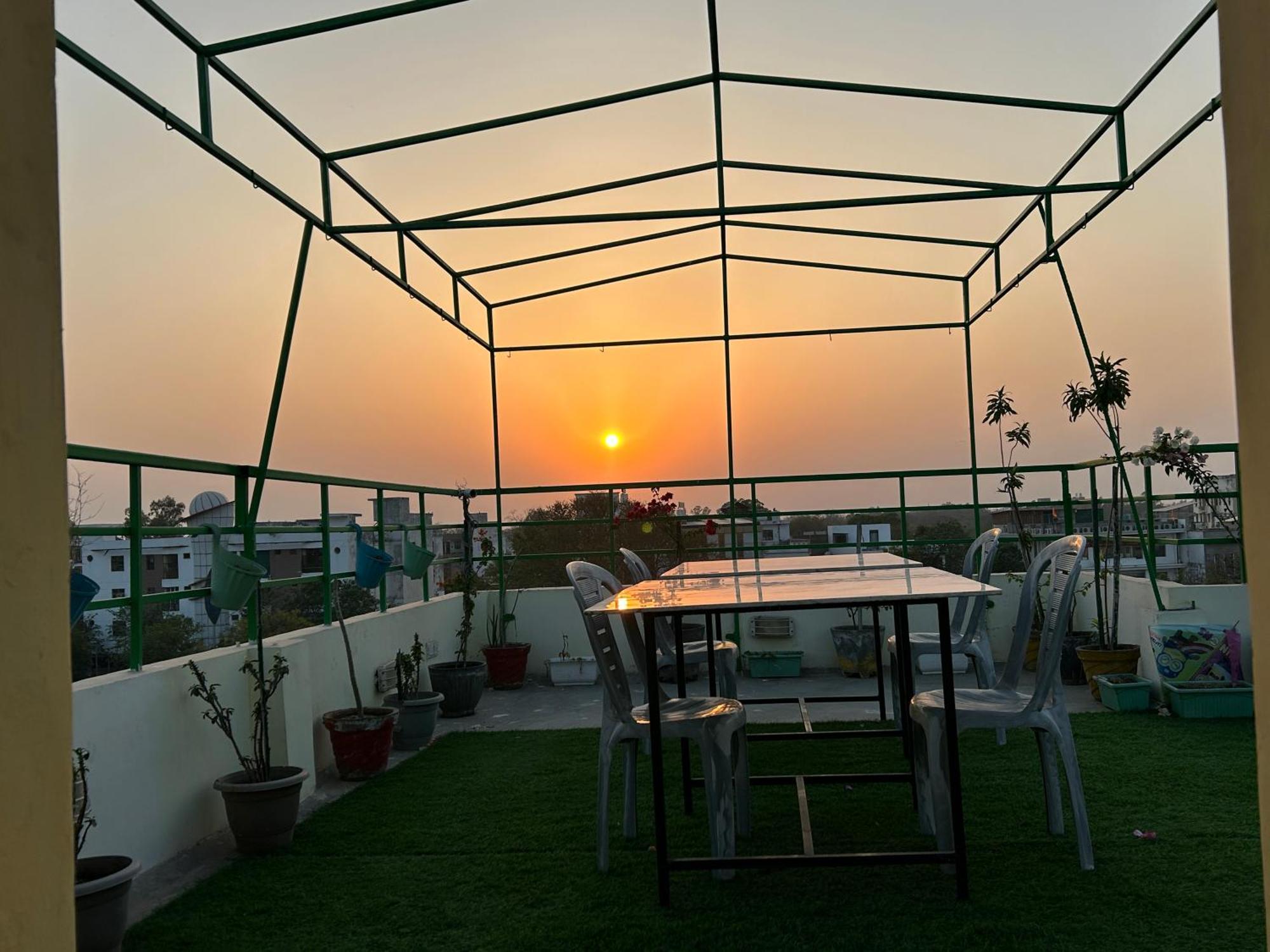 Max * Agra (Uttar Pradesh)