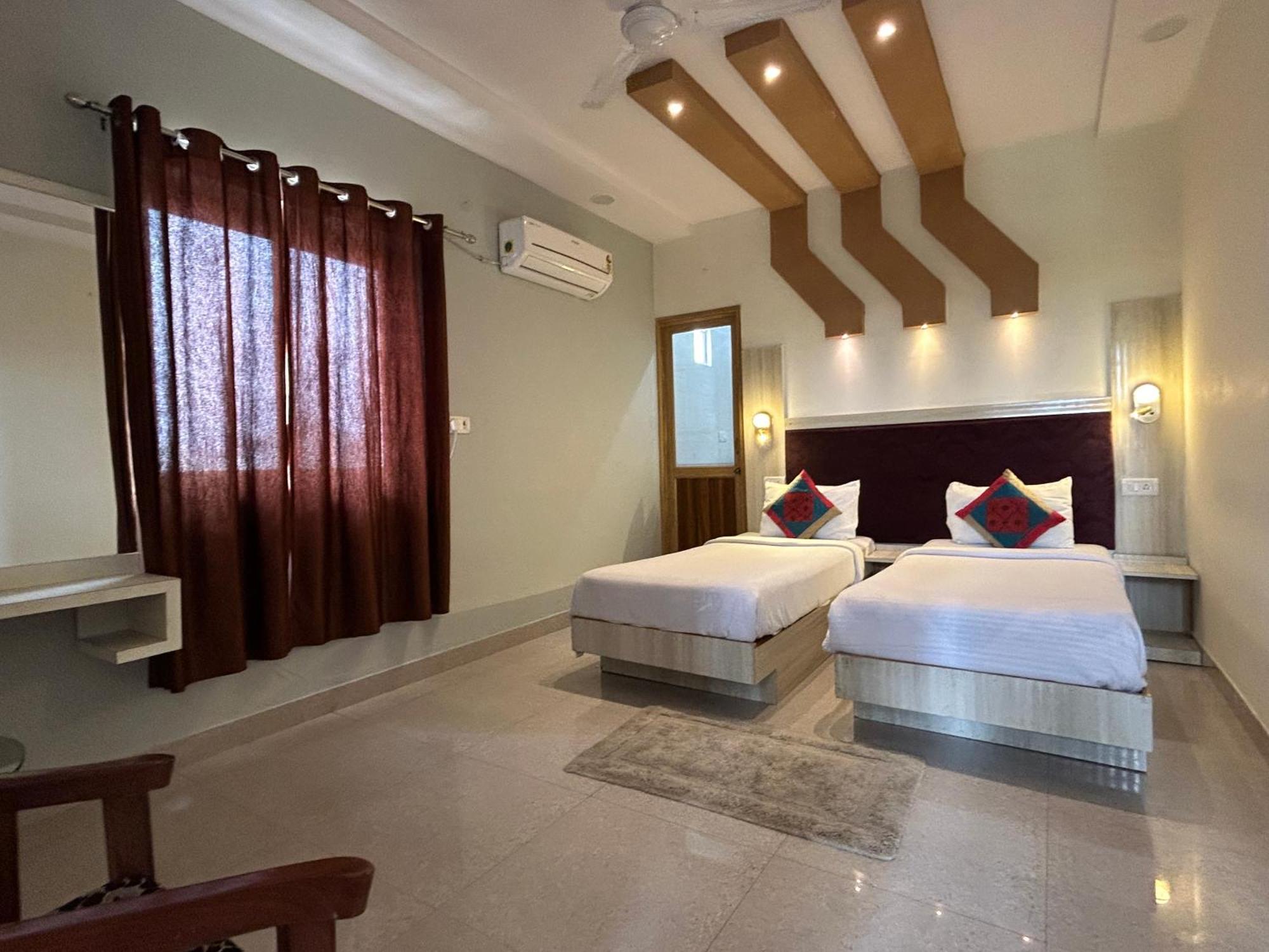 Guest house Max